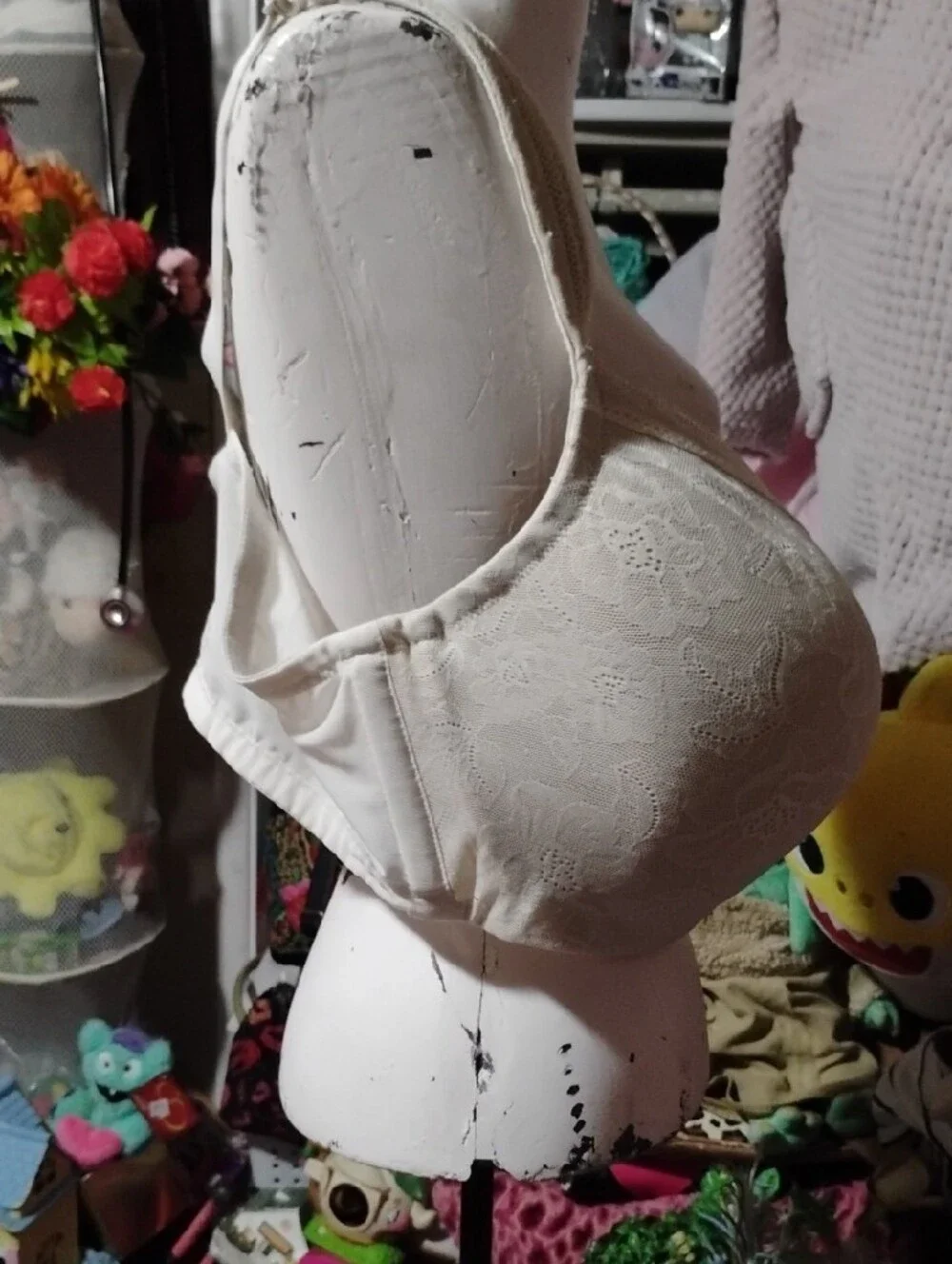 Cacique Ivory Lace Full-Coverage Soft Bra